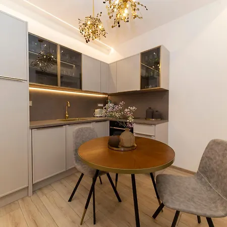 شقة Delacreme زادار